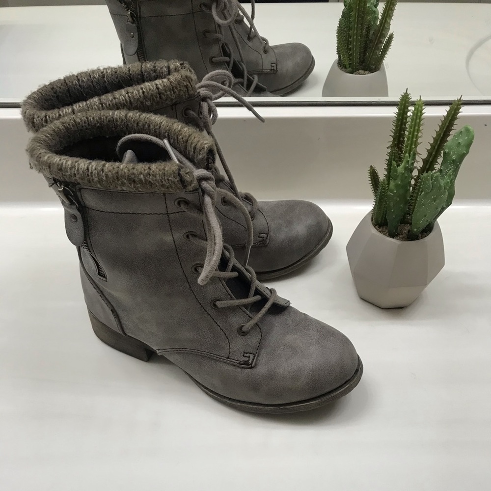 POP BOOTS SIZE 6WD